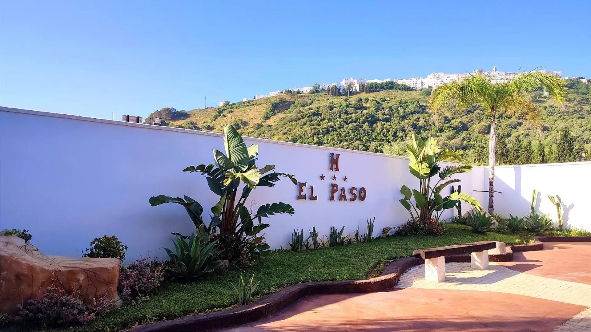 Hotel El Paso Vejer de la Frontera 3*,